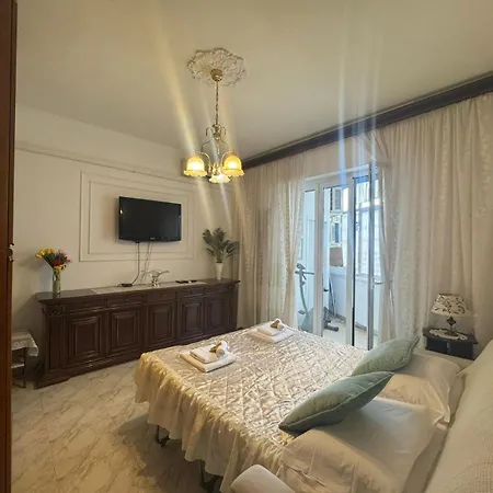 La Casa Di Maia *
